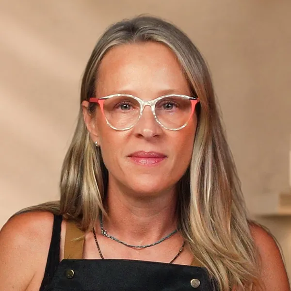 Giovana Reichert, cosmetóloga natural e fundadora da Sou Natural Cosméticos